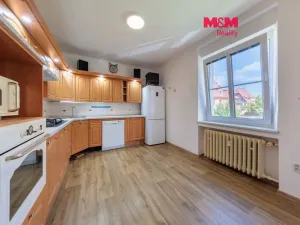 Prodej bytu 3+1, Karlovy Vary, Jiráskova, 74 m2