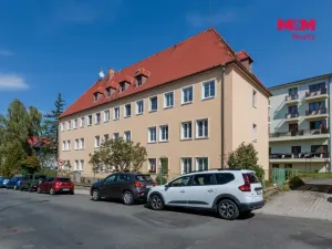 Prodej bytu 3+1, Karlovy Vary, Jiráskova, 74 m2