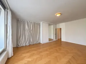 Pronájem bytu 2+1, Praha - Kobylisy, Březiněveská, 80 m2