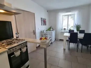 Prodej rodinného domu, Žďárná, 200 m2