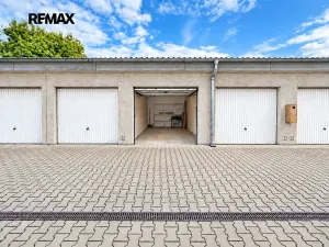 Prodej garáže, Praha - Čakovice, Ke stadionu, 17 m2
