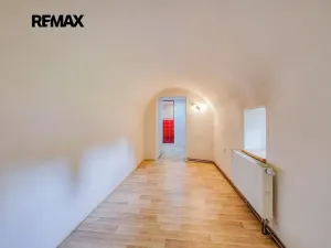 Prodej rodinného domu, Pernarec, 220 m2