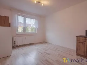 Prodej bytu 3+1, Orlová, Vnitřní, 74 m2