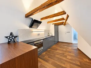 Prodej bytu 3+kk, Praha - Malá Strana, Malostranské náměstí, 117 m2