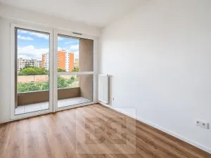 Pronájem bytu 2+kk, Praha - Černý Most, Arnošta Valenty, 41 m2