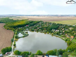 Prodej zahrady, Vojkovice, 617 m2
