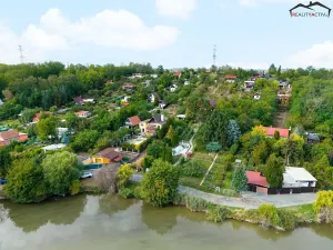 Prodej zahrady, Vojkovice, 617 m2