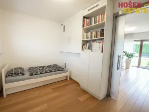 Prodej rodinného domu, Holubice, 240 m2