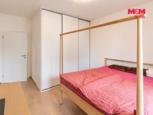 Pronájem bytu 2+kk, Praha - Hloubětín, Waltariho, 49 m2