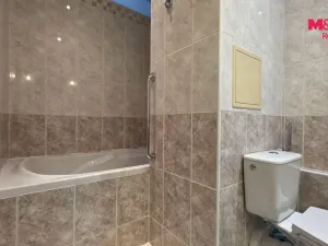 Pronájem bytu 1+1, Karlovy Vary - Rybáře, Sibiřská, 37 m2