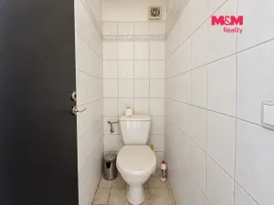 Pronájem obchodního prostoru, Jesenice, Budějovická, 52 m2