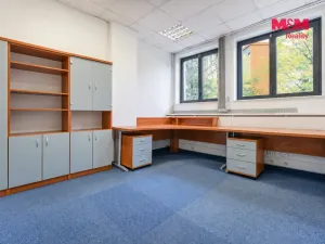 Prodej obchodního prostoru, Otrokovice, Tylova, 750 m2