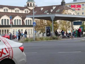 Pronájem obchodního prostoru, Karlovy Vary, Varšavská, 65 m2