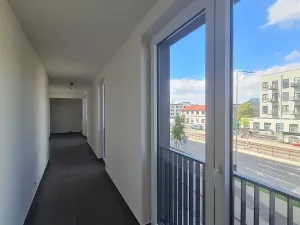 Pronájem bytu 1+kk, Praha - Hloubětín, Poděbradská, 35 m2
