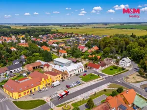 Pronájem obchodního prostoru, Křinec, Náměstí, 439 m2