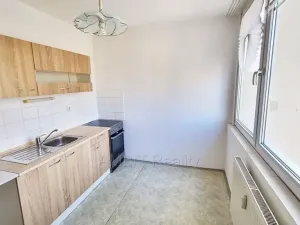 Pronájem bytu 1+1, Praha - Troja, Olštýnská, 37 m2