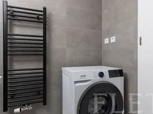 Pronájem bytu 2+kk, Praha - Karlín, Křižíkova, 49 m2