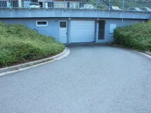 Pronájem garážového stání, Zlín, Voženílkova, 20 m2