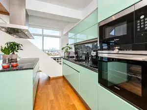 Pronájem bytu 3+kk, Praha - Smíchov, Kobrova, 173 m2
