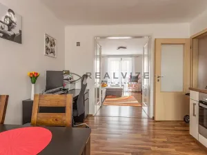 Prodej bytu 2+1, České Budějovice, Pražská tř., 52 m2