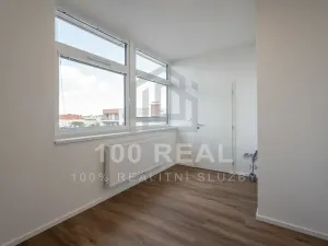 Pronájem bytu 2+kk, Pardubice, třída Míru, 44 m2