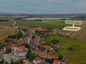 Prodej komerčního pozemku, Pištín, 8237 m2