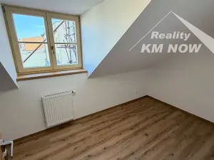 Pronájem bytu 3+kk, Kroměříž, Velké náměstí, 80 m2