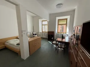Pronájem bytu 2+1, Hradec Králové, Tomkova, 60 m2