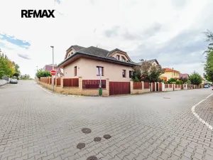 Prodej rodinného domu, Praha - Řeporyje, Havlůjové, 300 m2