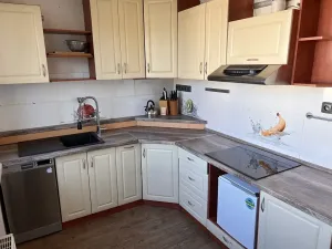 Prodej bytu 2+1, Karlovy Vary, Kpt. Nálepky, 65 m2