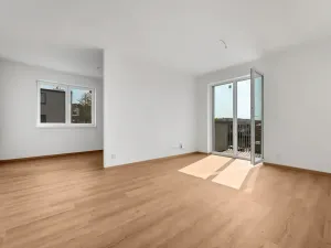 Prodej bytu 2+kk, Milovice, Topolová, 45 m2