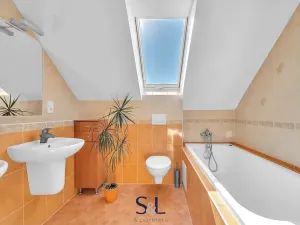 Prodej rodinného domu, Jičín, 150 m2
