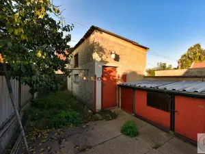 Prodej rodinného domu, Černuc, 240 m2