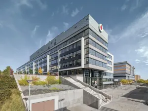 Pronájem kanceláře, Praha - Stodůlky, náměstí Junkových, 500 m2
