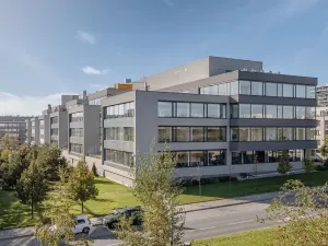Pronájem kanceláře, Praha - Stodůlky, náměstí Junkových, 500 m2
