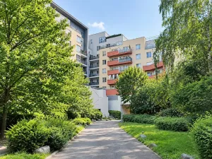 Pronájem bytu 1+kk, Praha - Smíchov, Plzeňská, 32 m2