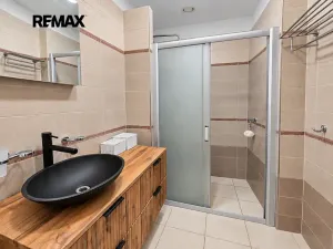 Prodej bytu 2+1, Praha - Vysočany, Zbuzkova, 76 m2