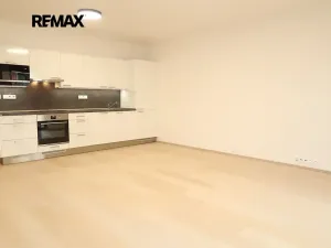 Pronájem bytu 2+kk, Praha - Modřany, Vrátnická, 59 m2