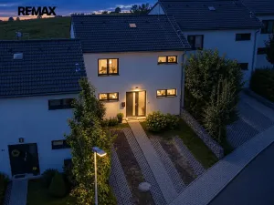 Prodej rodinného domu, Popovičky, Petrovy Vrchy, 108 m2
