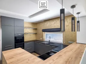 Prodej bytu 4+kk, Karlovy Vary, Šumavská, 171 m2