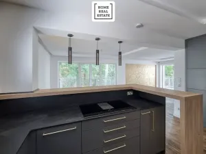 Prodej bytu 3+kk, Karlovy Vary, Šumavská, 171 m2