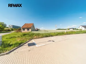 Prodej pozemku pro bydlení, Moravské Knínice, 1719 m2