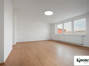Pronájem kanceláře, Brno, Štefánikova, 400 m2