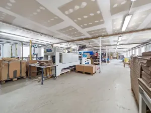 Prodej výrobních prostor, Věžky, 2200 m2