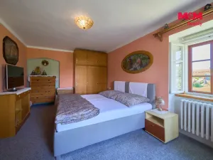 Prodej historického objektu, Božanov, 263 m2