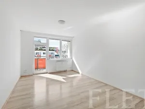 Pronájem bytu 2+kk, Praha - Vysočany, Podkovářská, 48 m2
