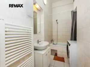 Prodej bytu 2+kk, Praha - Košíře, Vrchlického, 49 m2