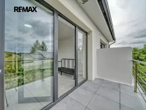 Pronájem bytu 1+kk, Velký Osek, Revoluční, 24 m2