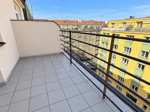 Pronájem bytu 1+kk, Praha - Vršovice, K louži, 32 m2