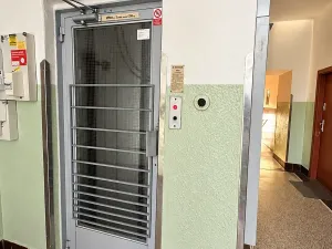 Pronájem bytu 1+kk, Praha - Vršovice, K louži, 32 m2